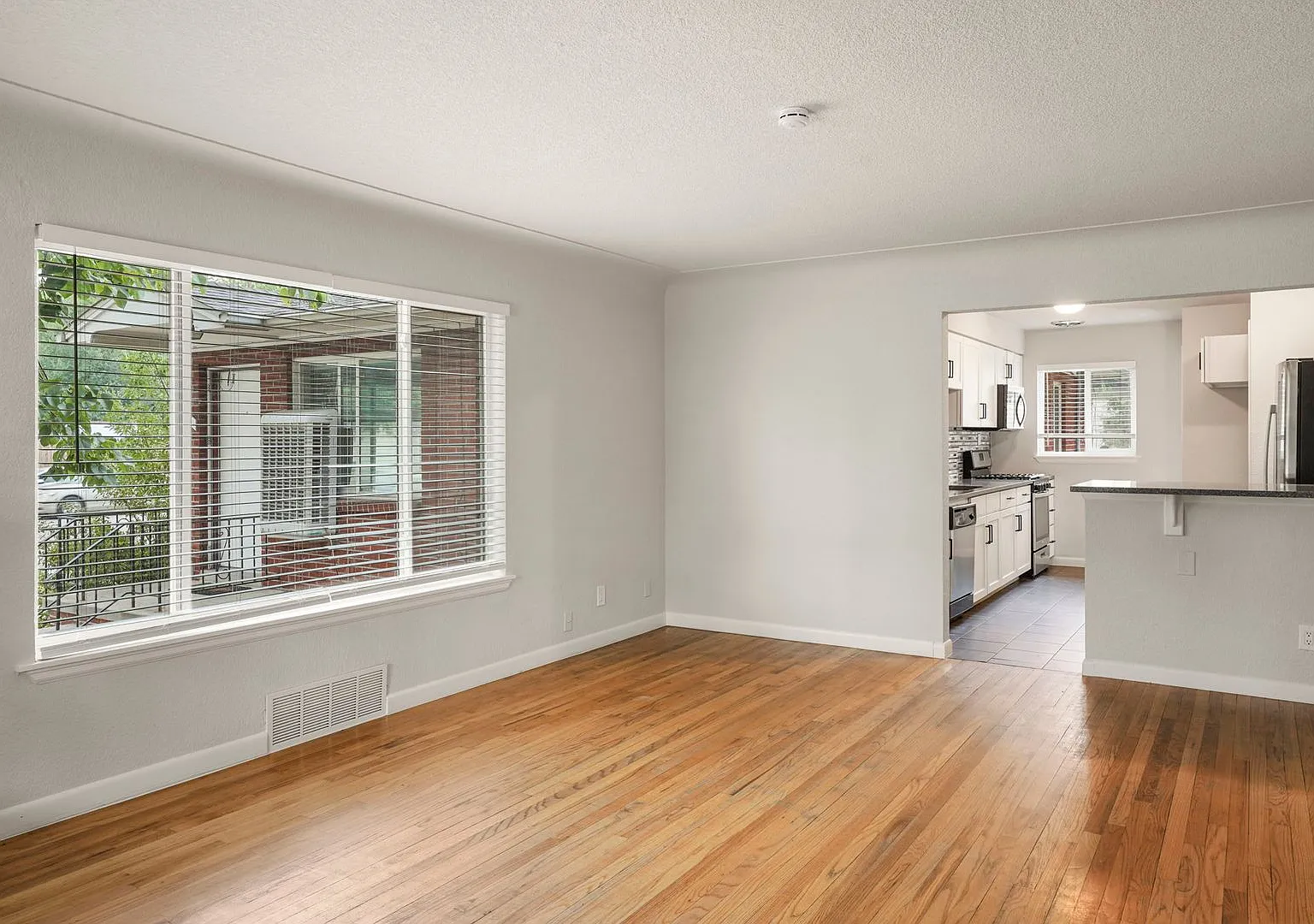 Recently Updated 4-Bedroom Near DU Utilities Included + Garage Available — Photo 1