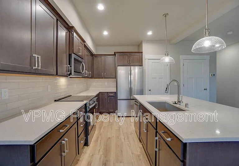 313 E Caribou Ct — Photo 9