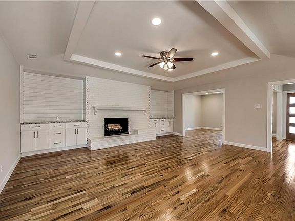 5th image of 15920 Windy Meadow Dr