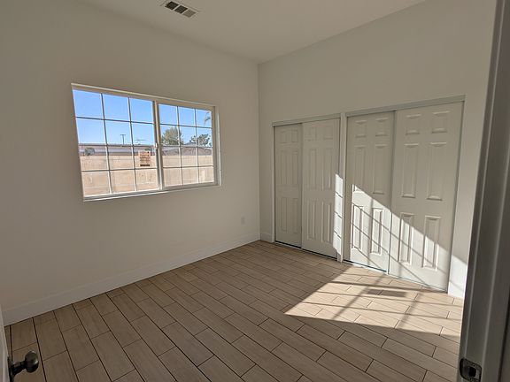 5th image of 20746 Elaine Ave