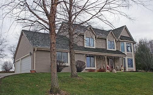 1st image of 1596 N Friess Lake Dr