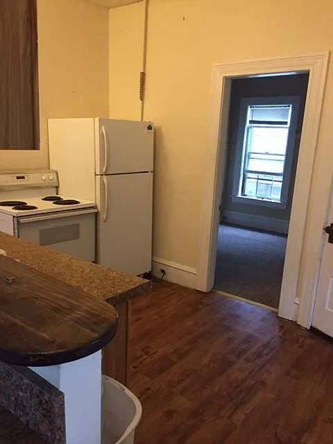 18 Isham St — Photo 2