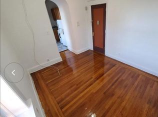 8906 146th St #3, Jamaica, NY 11435