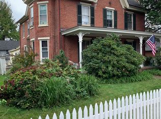 221 Marshall St APT 2A, Kennett Square, PA 19348