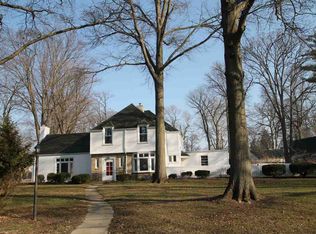 3322 Irvington Dr, Fort Wayne, IN 46805