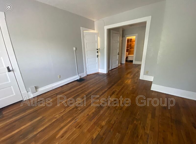 2nd image of 1411-1415 W Colorado Ave #1415-5