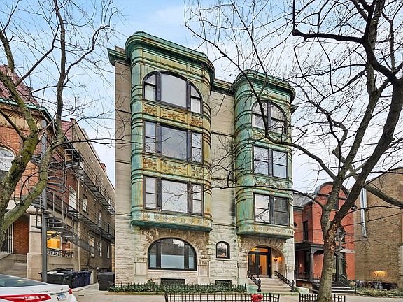2nd image of 427 W St James Pl APT 3