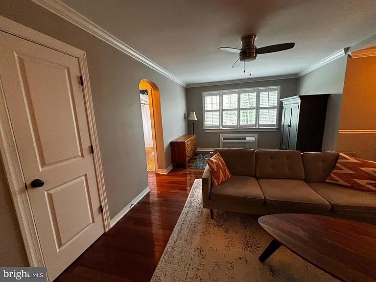 820 S Washington St #226 — Photo 2