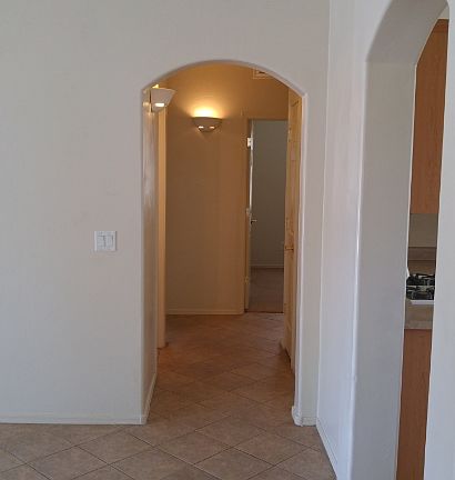 4th image of 268 E Placita Nubes De Agua