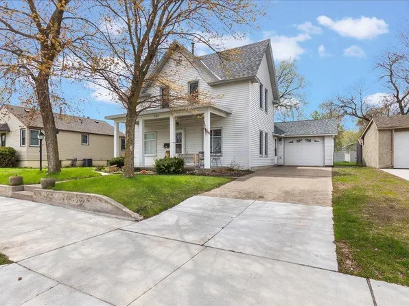 132 Willow St S, Sauk Centre, MN 56378