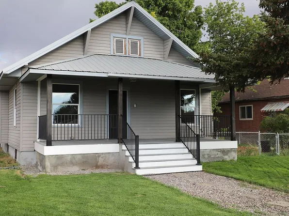 415 N Broadway St, Blackfoot, ID 83221