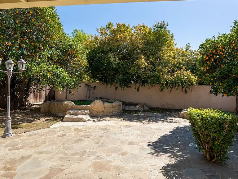 23216 Friar St — Photo 30