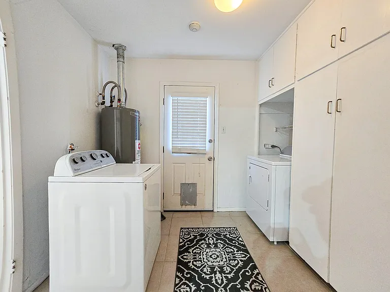 9507 Meadowbriar Ln — Photo 37