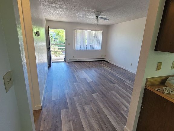 5th image of 920 Iowa Ave APT 4