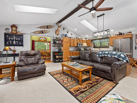 4th image of 6914 Connors Rd