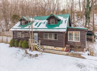 182 Rose Rd, Newport, VA 24128