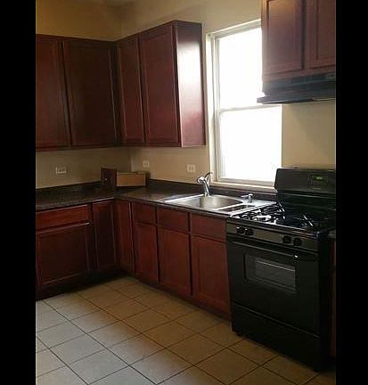 3rd image of 5538 S Winchester Ave #2nd