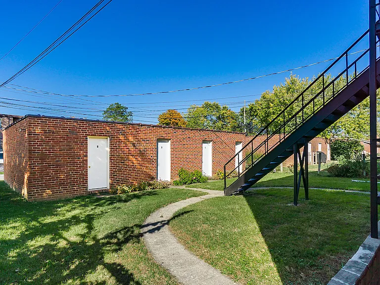 1653 Westwood Ave #D — Photo 22
