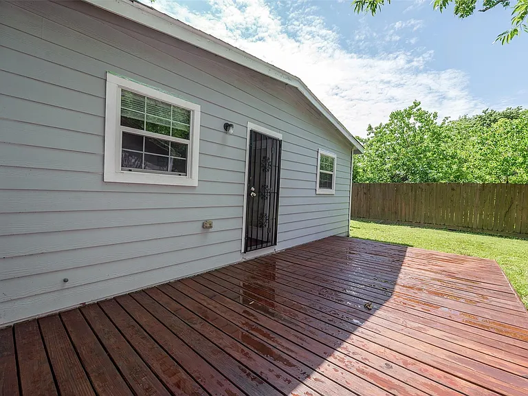 8314 Brandon St — Photo 31