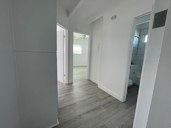 4th image of 100 E Center St #100