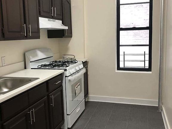 2nd image of 2541 44th St APT 14