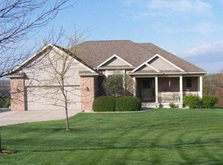 W6198 Ron Hill Ln, Monticello, WI 53570