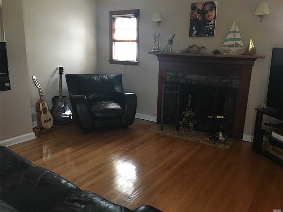 2nd image of 33 Evans St