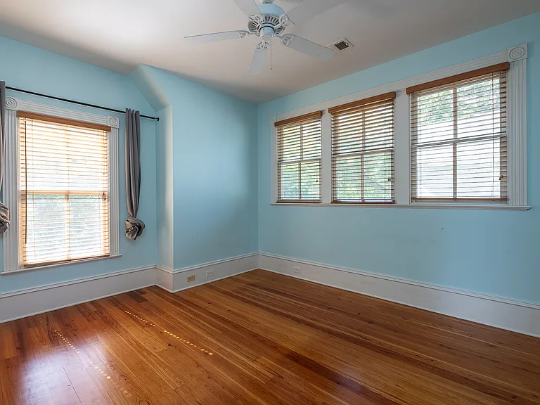 765 Woodland Ave SE — Photo 44