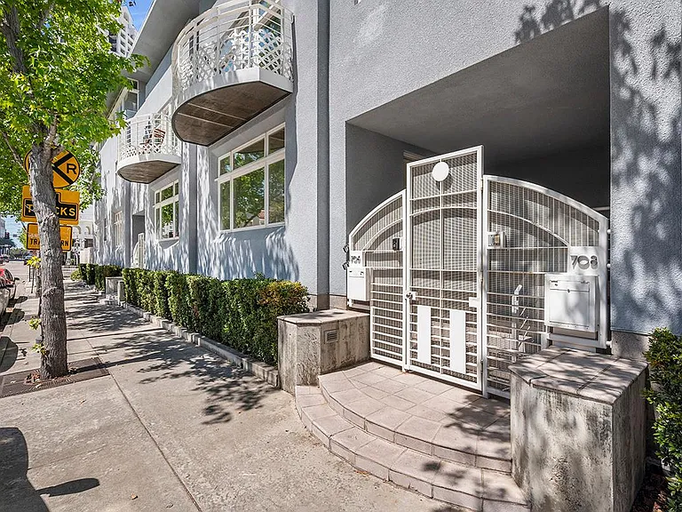 706 Kettner Blvd — Photo 21