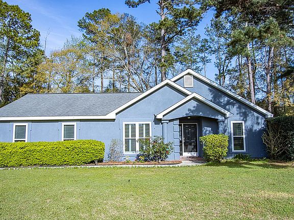 2nd image of 9886 Brookhollow Ln