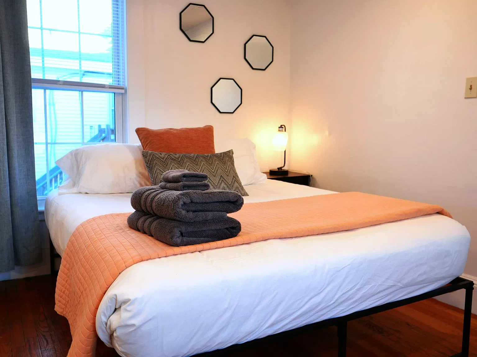 1 bed, $1,646 — Photo 1