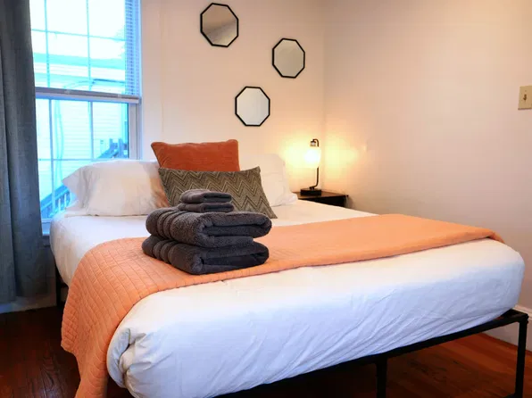 547 Main St #2R, Westbrook, ME 04092