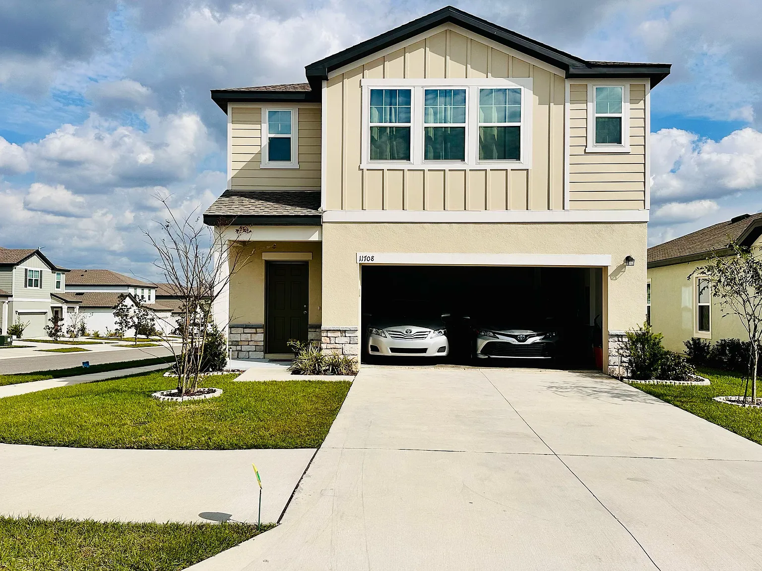 5 bed, 2609 sqft, $2,900 — Photo 4