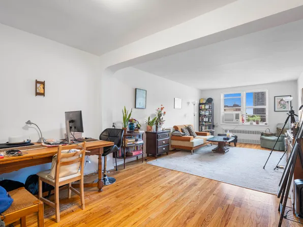 67-40 Booth Street image 2 of 4