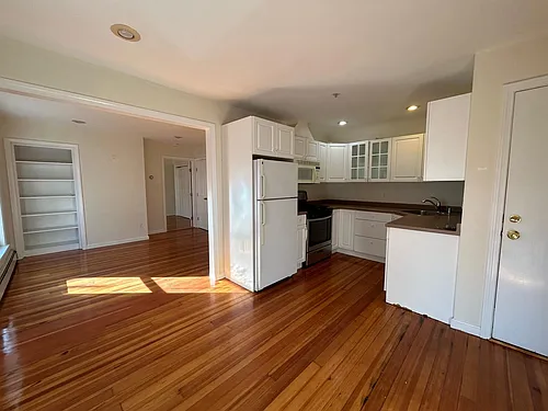 5 Locke St #2 Photo 1