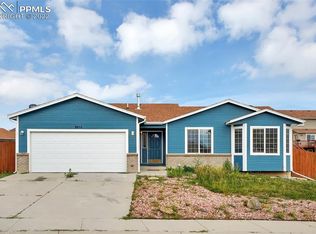 7425 Waterside Dr, Colorado Springs, CO 80925