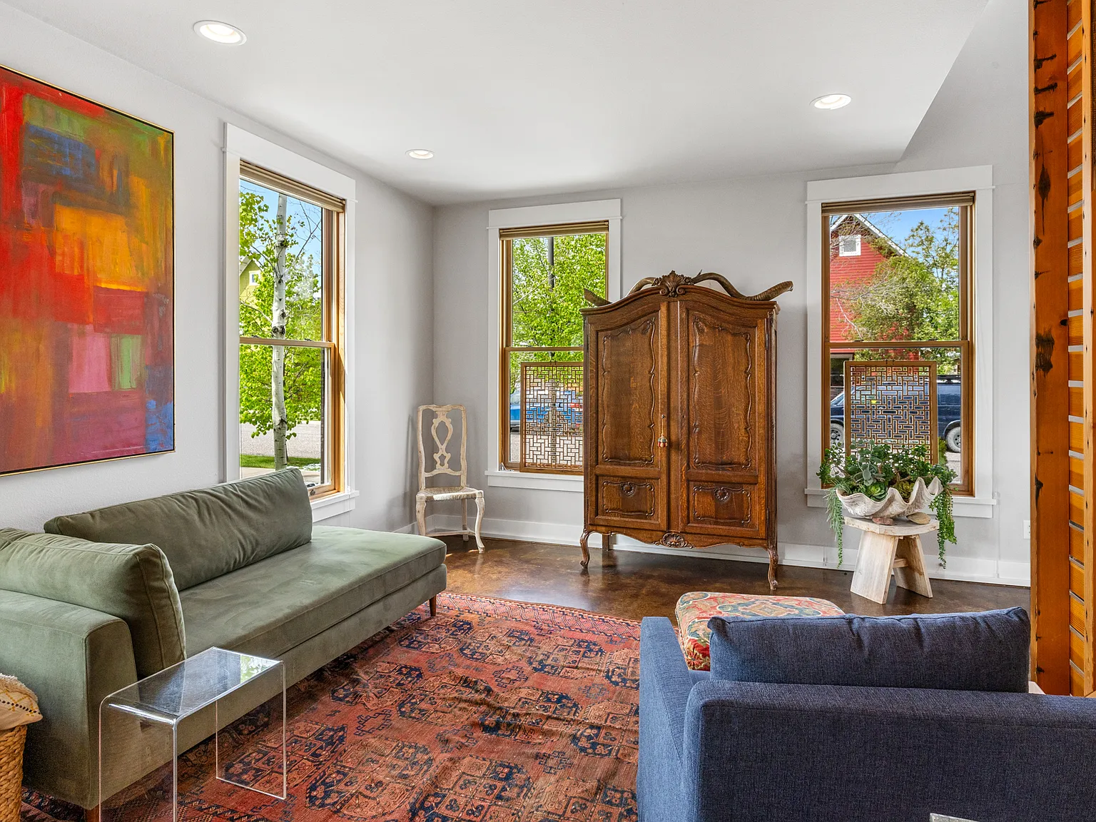 3 bed, 2.5 bath, 1900 sqft, $3,600 — Photo 4