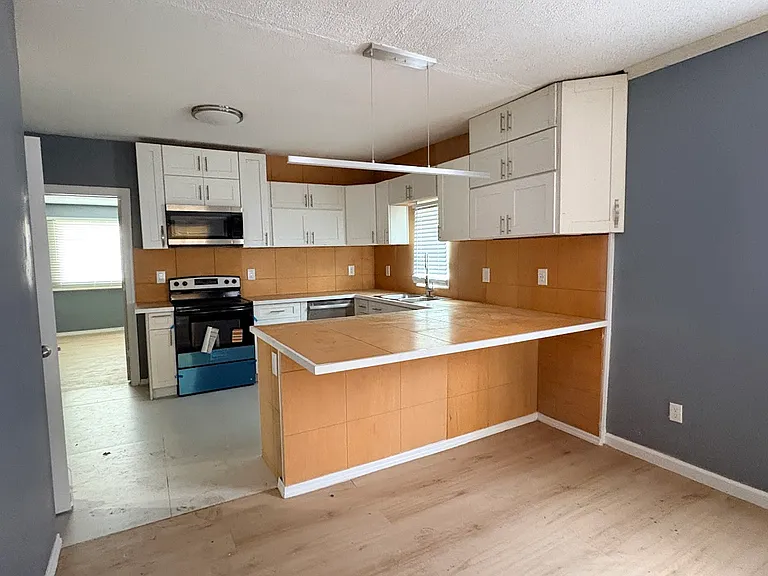 1305 Prosch Ave — Photo 5
