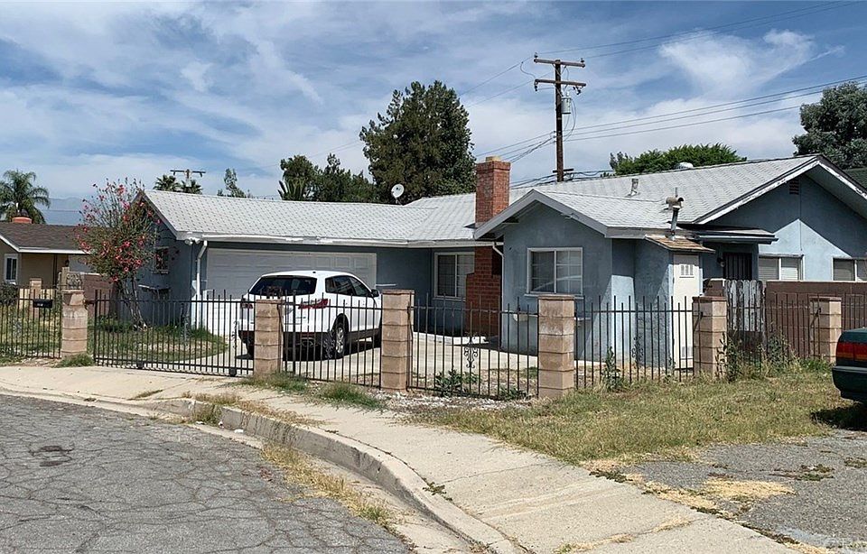 1st image of 1374 Bernard Ct