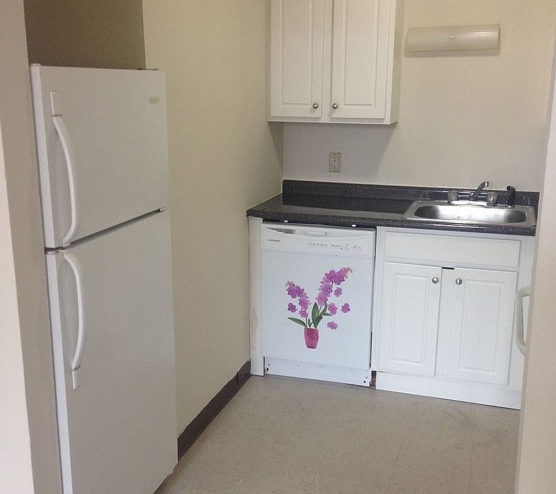 1st image of 256-262 Essex St #202