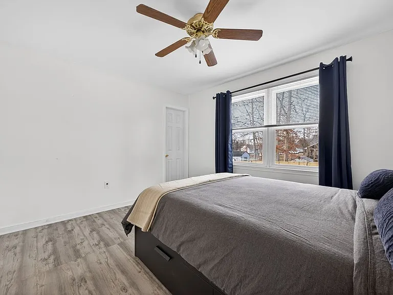 136 Stevens Dr — Photo 24