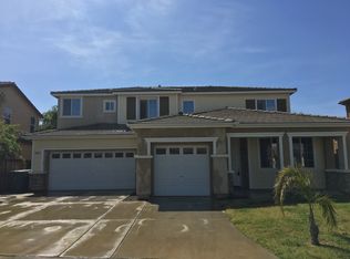 953 Pinewood Ave, Sanger, CA 93657