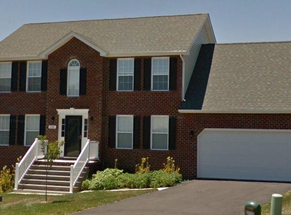 1st image of 135 Windsor Dr NW