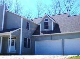 1227 Seeley Rd NW, Rapid City, MI 49676