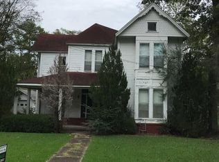 112 N Gatlin St, Okolona, MS 38860