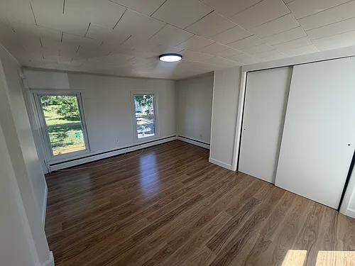 31-33 E Johnston St #3 Photo 1