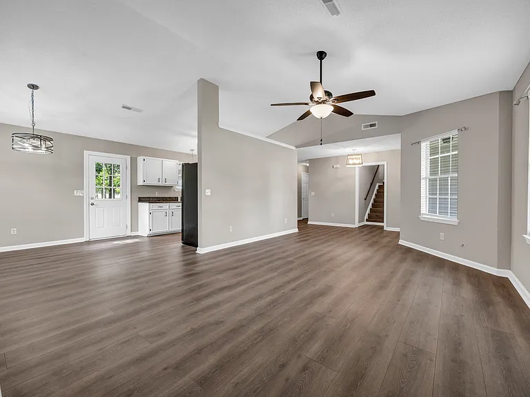 103 Walnut Grove Cir — Photo 36