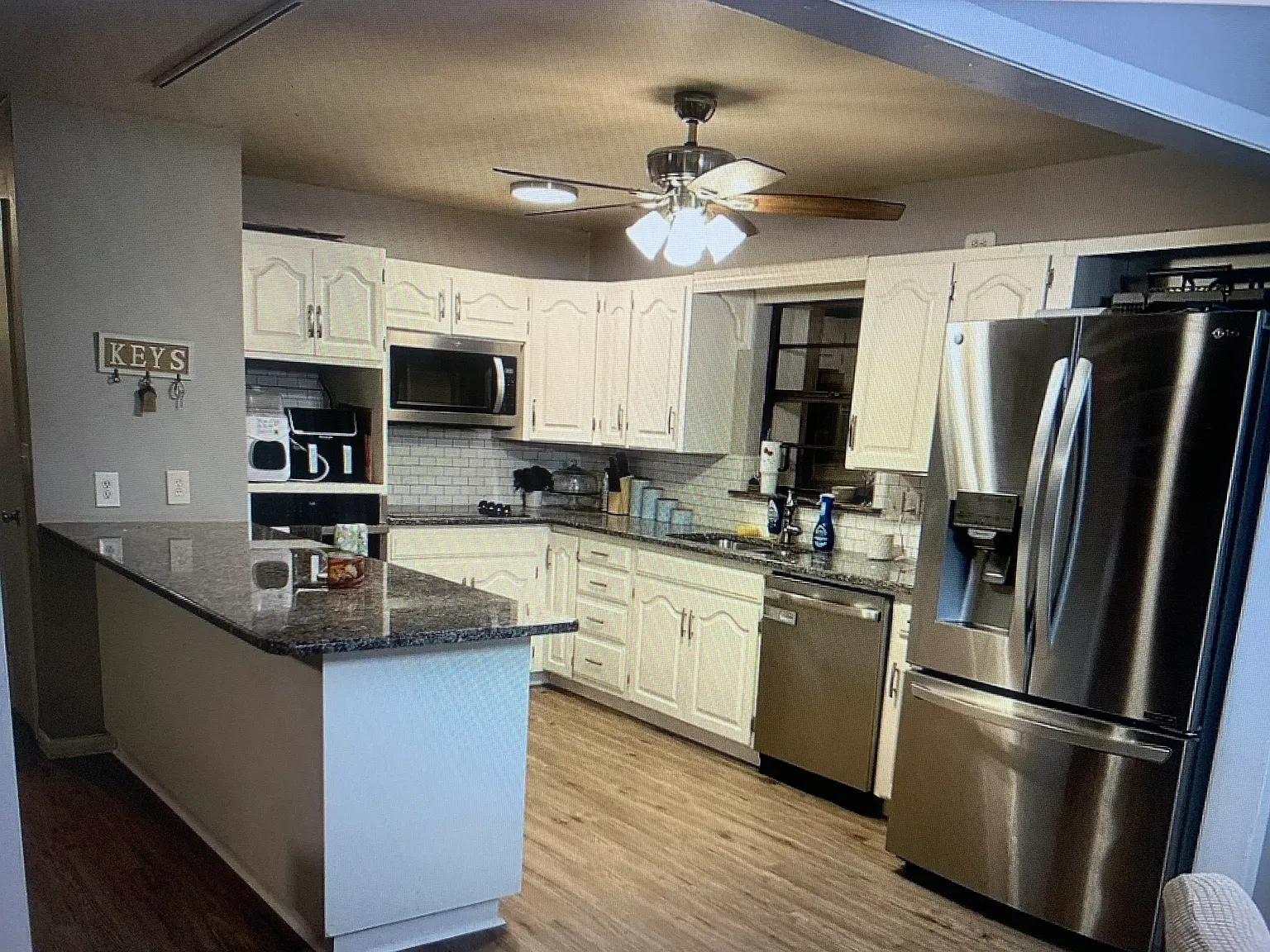 3 bed, 1681 sqft, $2,000 — Photo 3