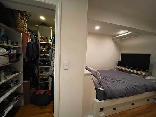 Rented by Oxford Property Group | media 23