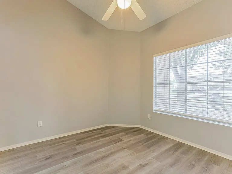 4526 E Towne Ln — Photo 17